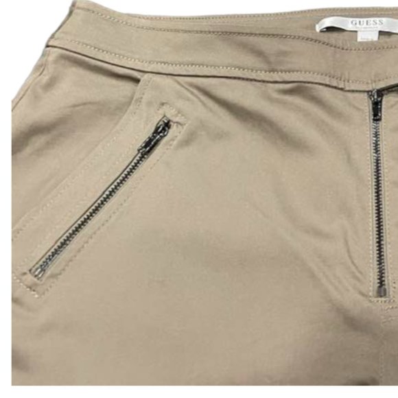 Guess ~ Wide Leg Flared Capri Gaucho Pants with Zippered Front Pockets  size 10 - Picture 14 of 14